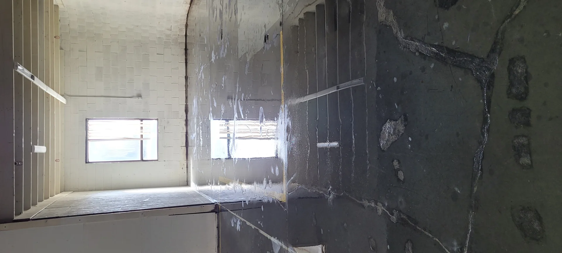 Deep cleaning of an industrial warehouse floor to restore a professional, clean environment