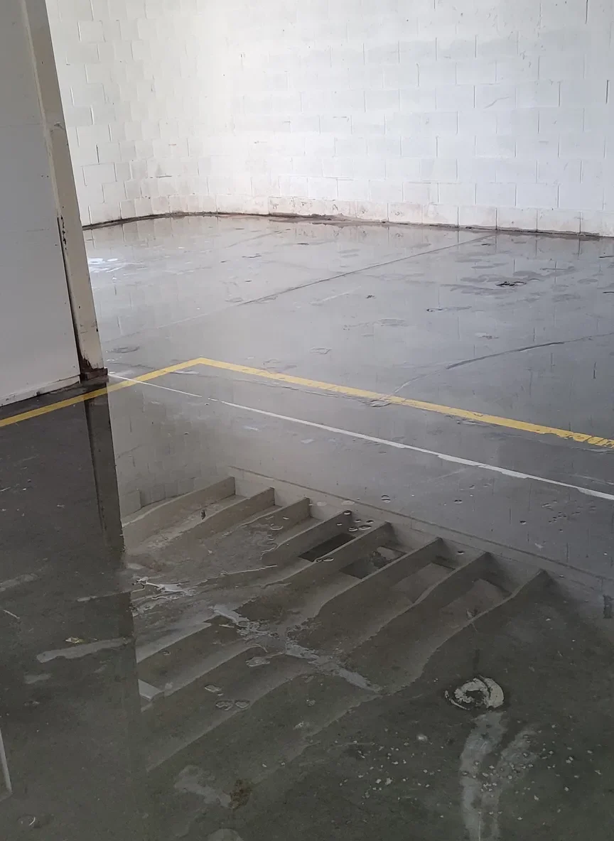 Ace Power Washing providing listing-ready floor cleaning for commercial real estate agents and brokers